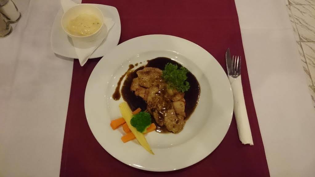 Bellmans Restaurant & Guesthouse Karon Εξωτερικό φωτογραφία