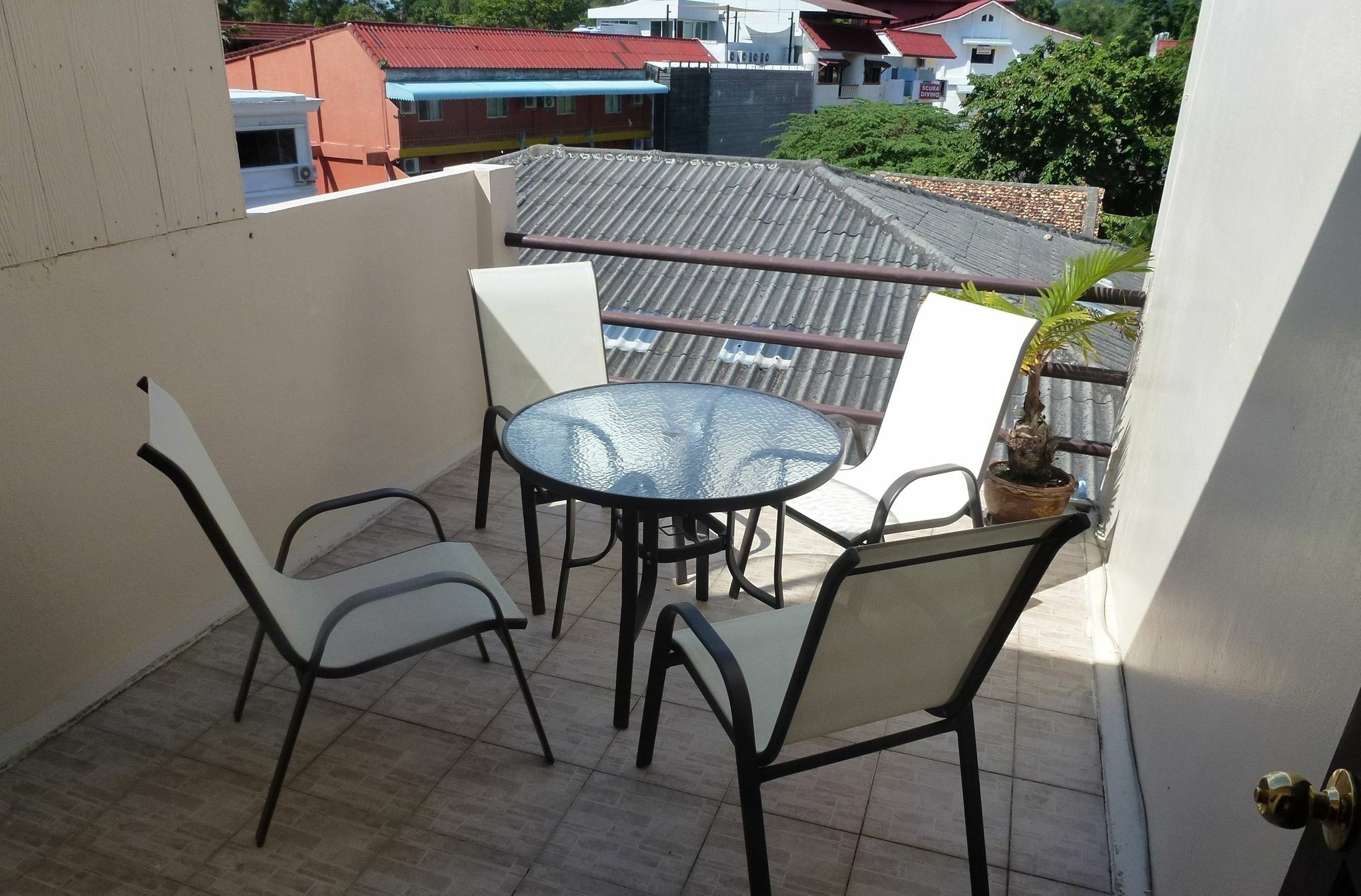 Bellmans Restaurant & Guesthouse Karon Εξωτερικό φωτογραφία